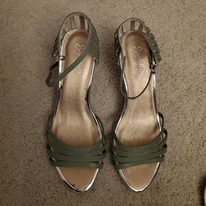 Strappy heeled olive green sandals